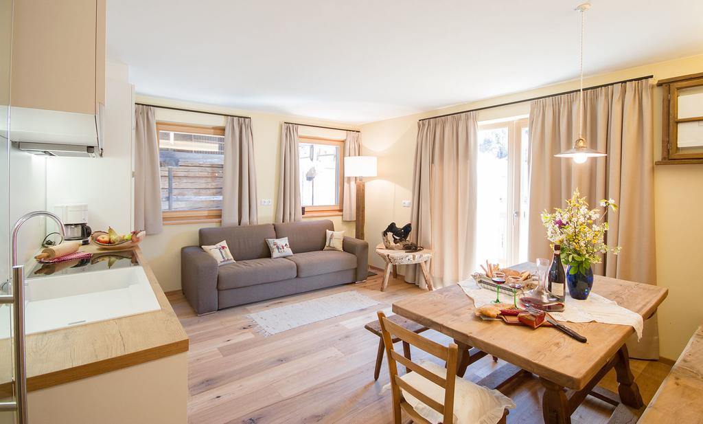 Апартаменти Chalet Da Mont Сельва-ді-Валь-Гардена Екстер'єр фото